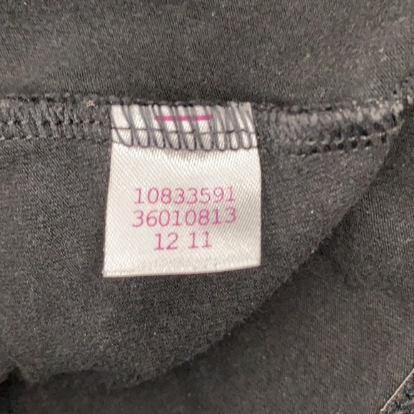 Victoria Secret PINK YOGA Shorts - Size Large - Picture 5 of 5